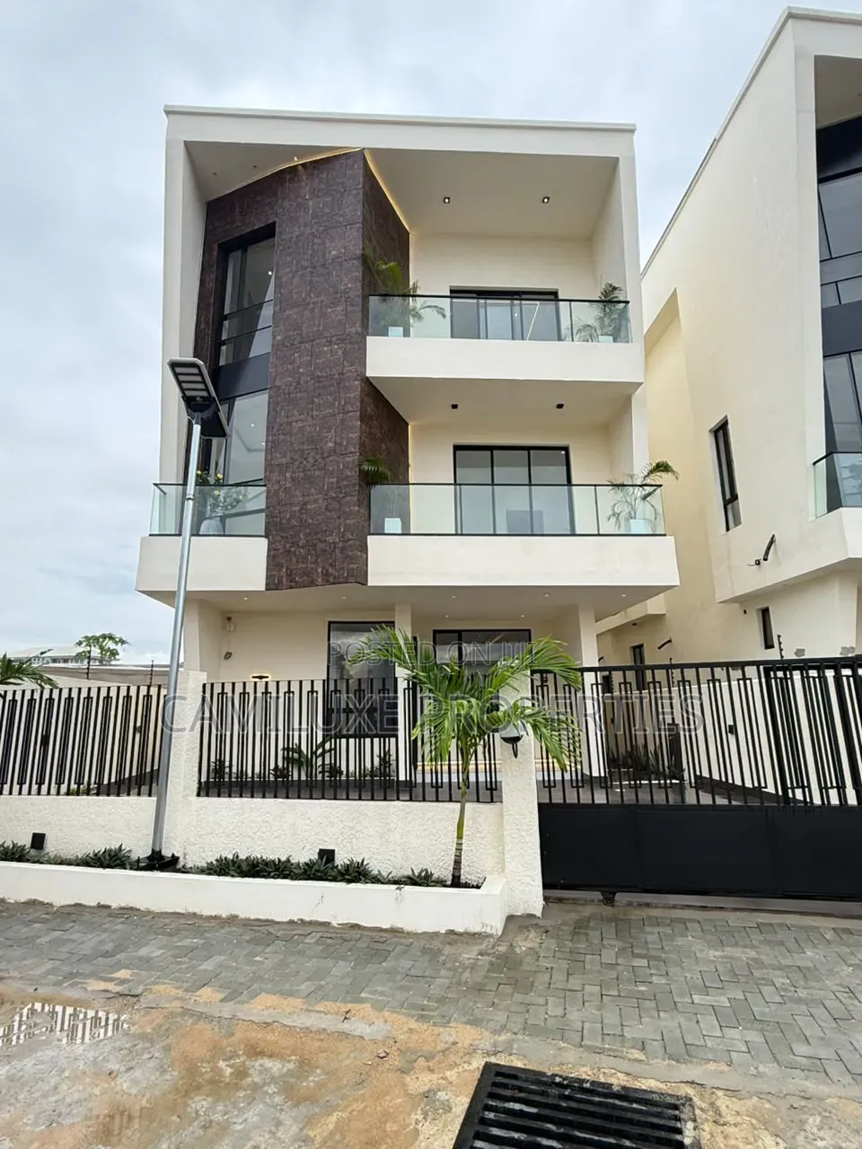 5bdrm Duplex in Orchid, Lekki Phase 1 for sale in Lekki Phase 1