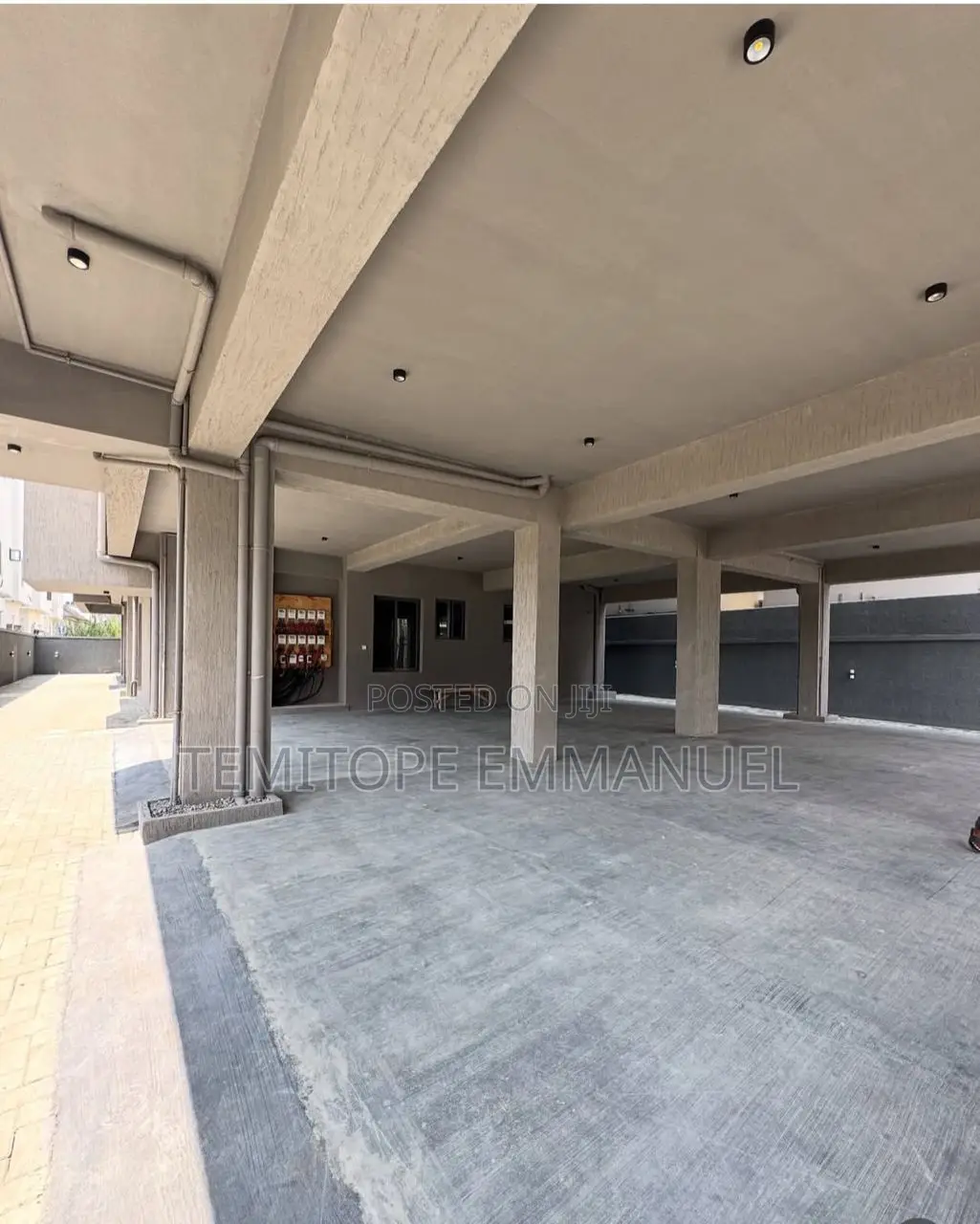 Furnished 19bdrm Apartment in Ikate for sale in Ikate