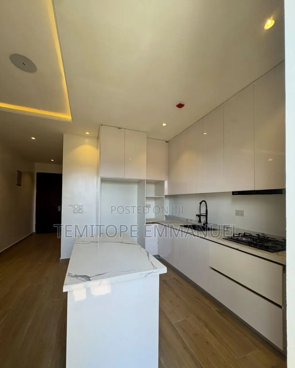 Furnished 19bdrm Apartment in Ikate for sale in Ikate