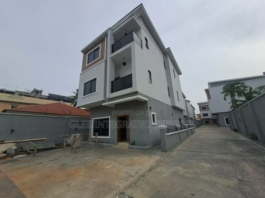 4bdrm Duplex in Shonibare Estate for rent in Shonibare Estate