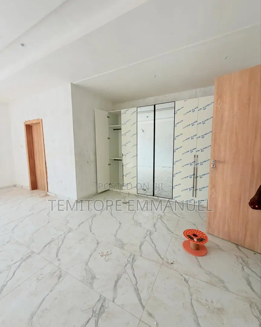 Furnished 4bdrm Duplex in Ikeja GRA for sale in Ikeja GRA