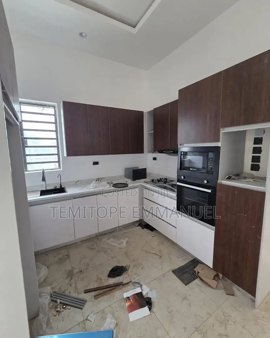 Furnished 3bdrm Apartment in Ikeja GRA for sale in Ikeja GRA