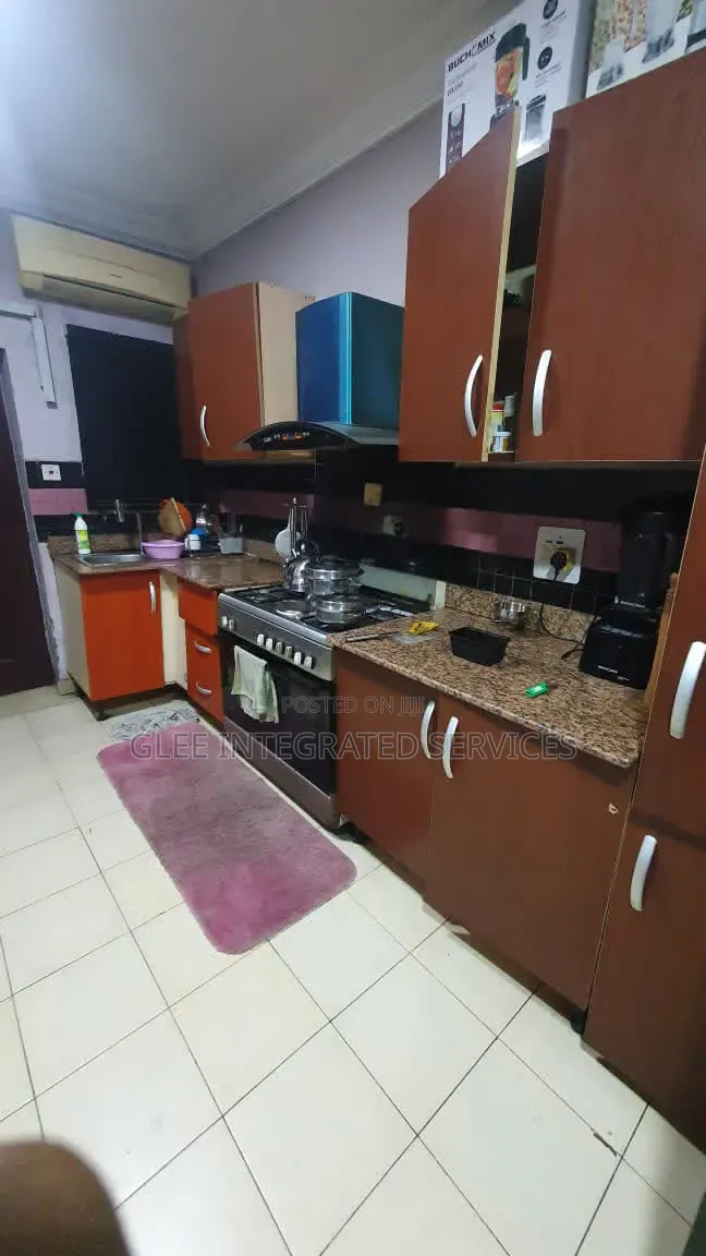 3bdrm Block of Flats in Akoka for sale in Akoka