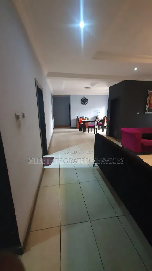 3bdrm Block of Flats in Akoka for sale in Akoka