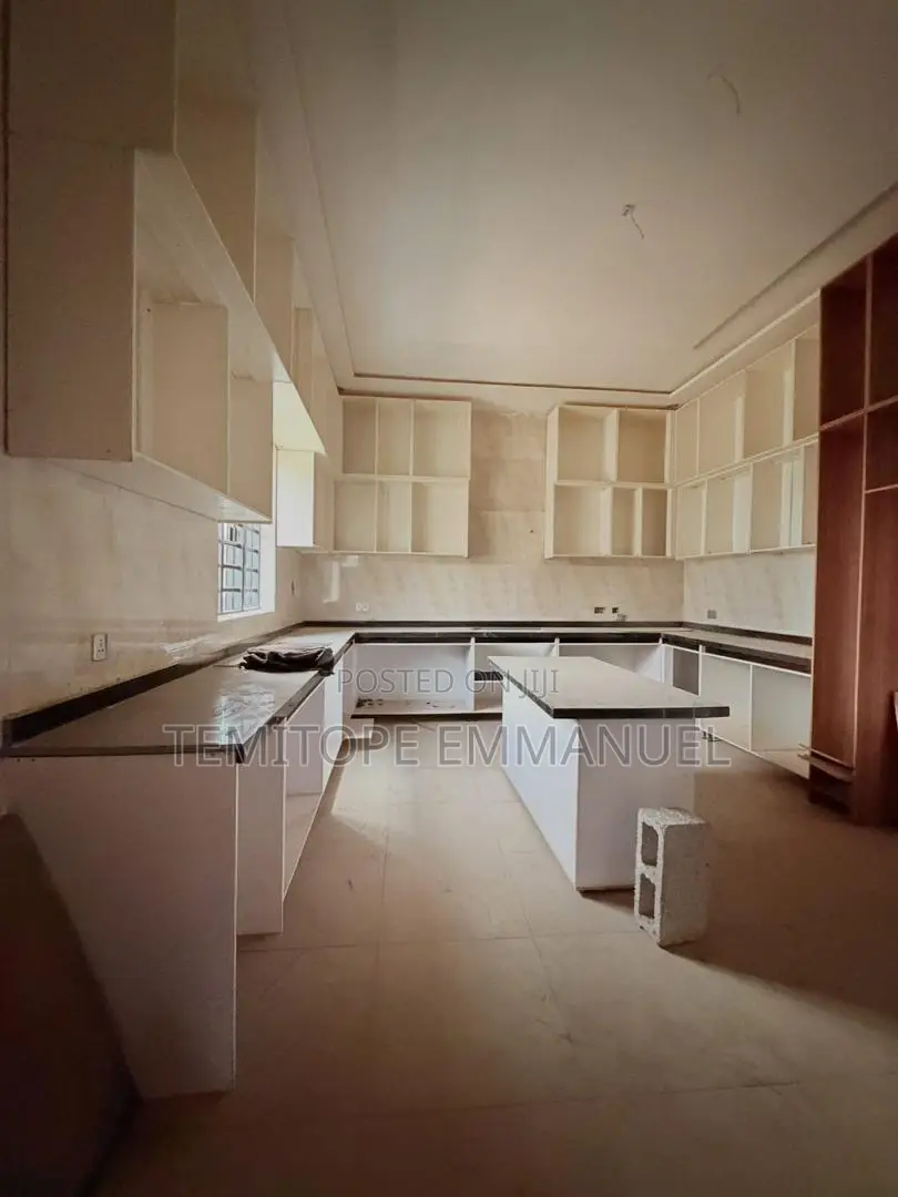 Furnished 5bdrm Duplex in Omole Phase 1 for sale in Omole Phase 1