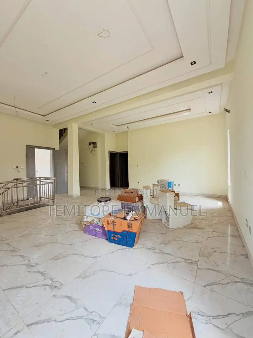 Furnished 5bdrm Duplex in Omole Phase 1 for sale in Omole Phase 1