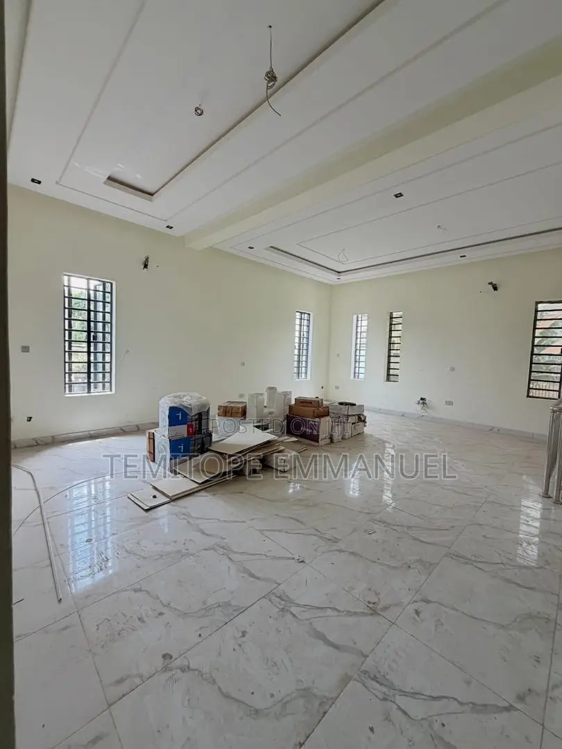 Furnished 5bdrm Duplex in Omole Phase 1 for sale in Omole Phase 1