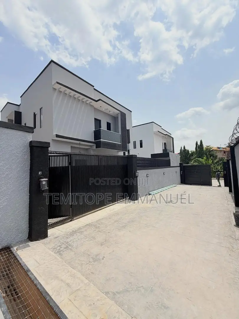 Furnished 5bdrm Duplex in Omole Phase 1 for sale in Omole Phase 1