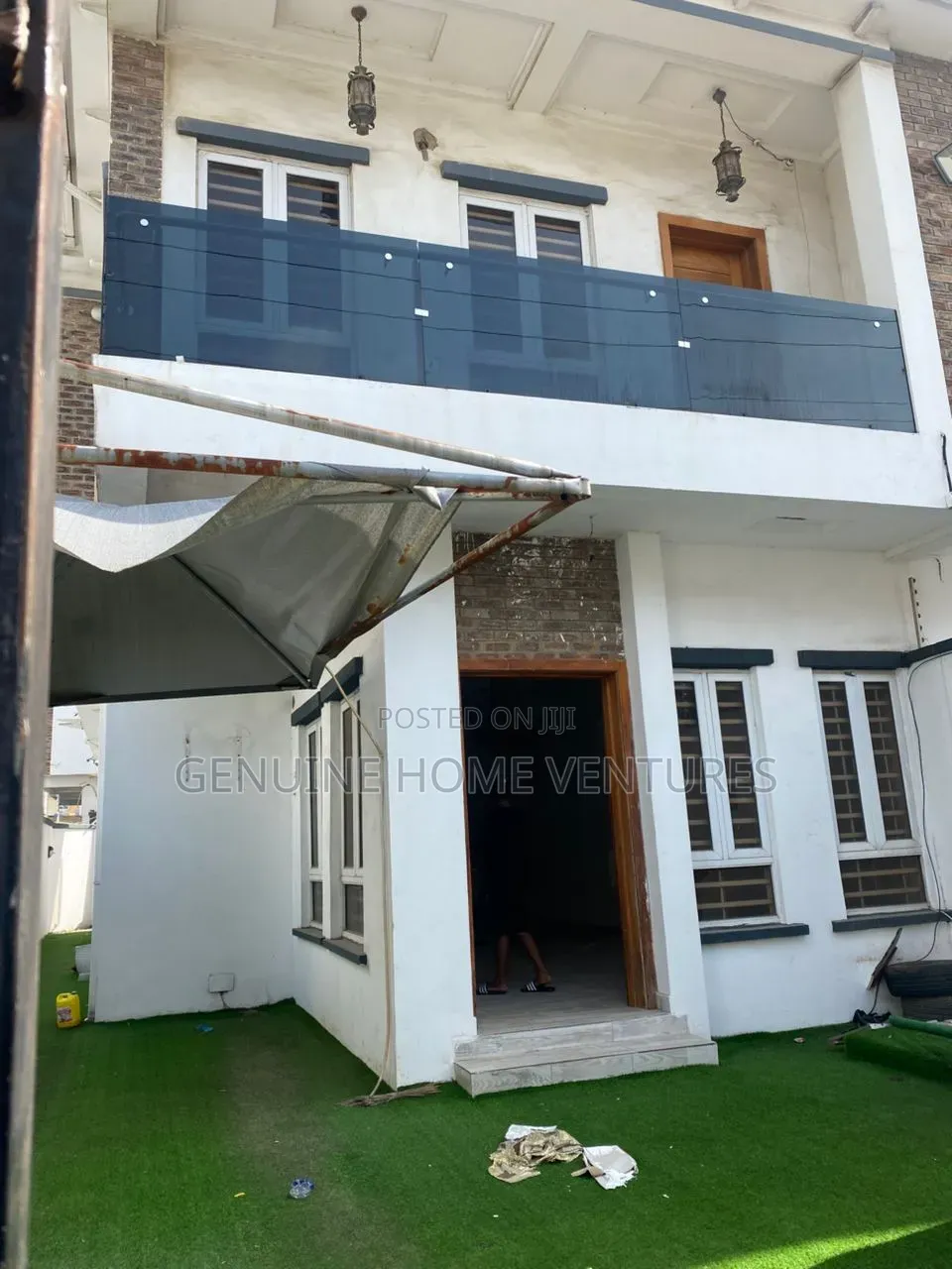 Furnished 3bdrm Duplex in Ikota for sale in Ikota