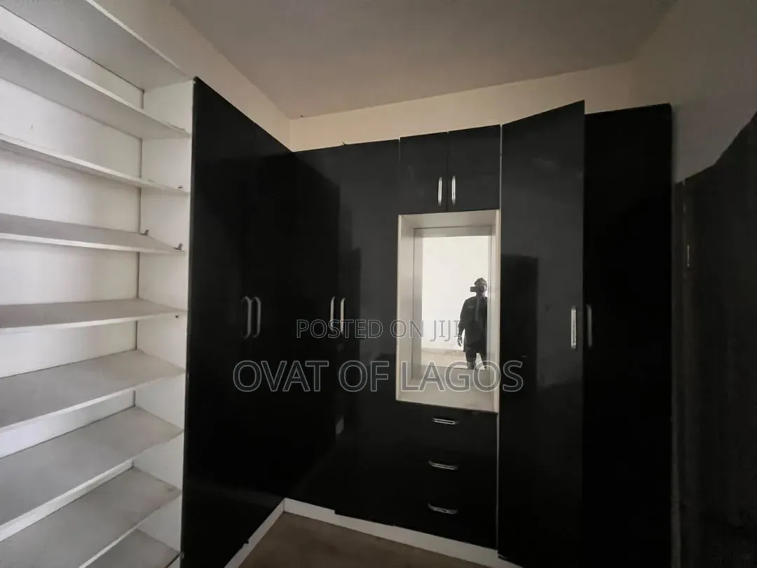 4bdrm Duplex in Ikota Lekki Lagos for rent in Ikota