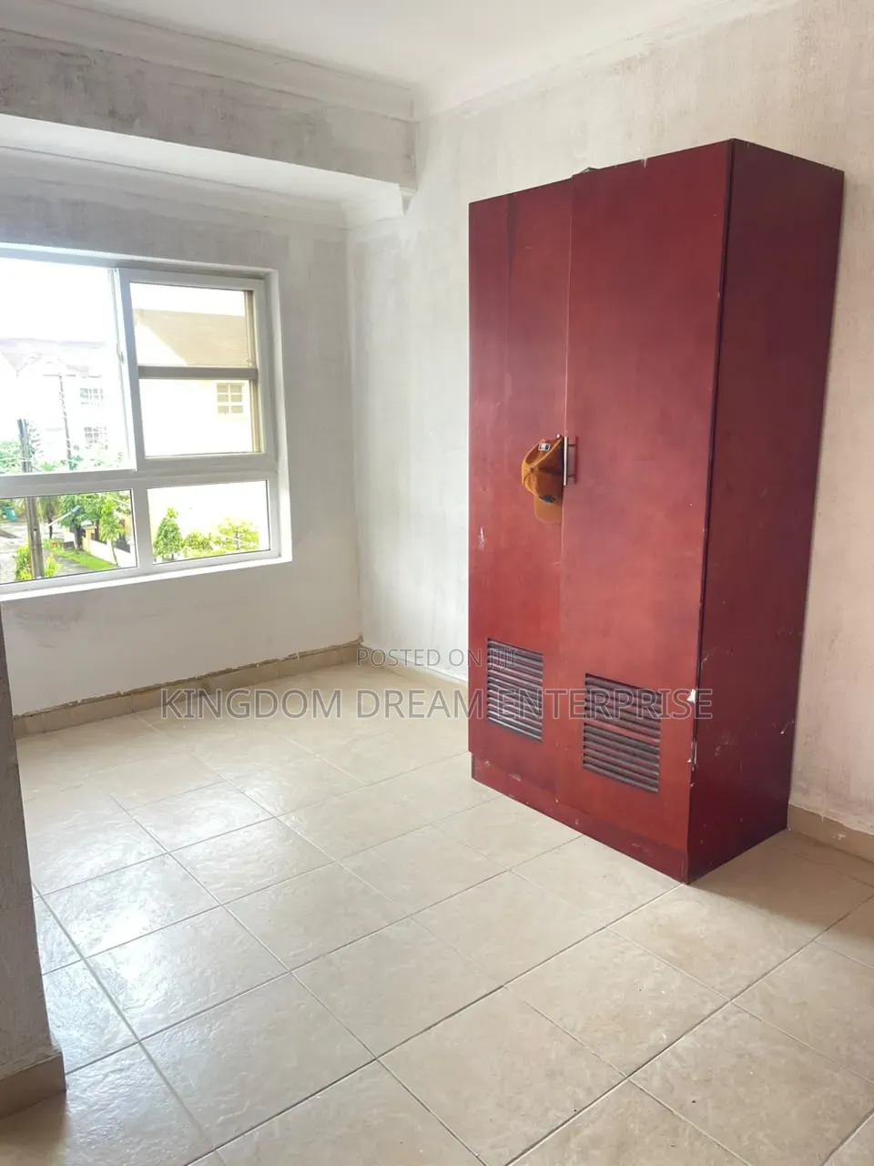 Mini Flat in Bourdilon Court for rent in Chevron