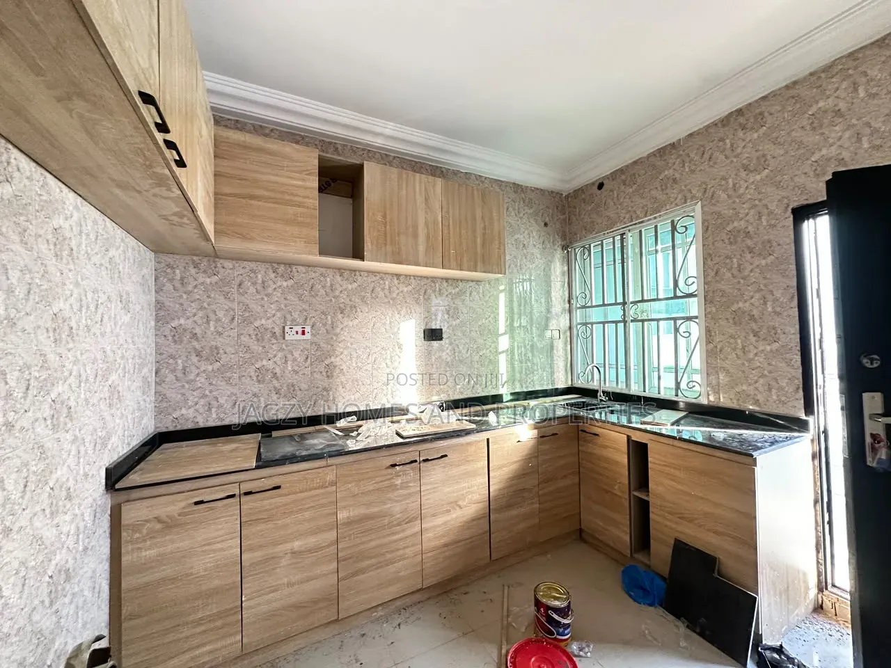 3bdrm Apartment in Ikota Villa Estate for rent in Ikota