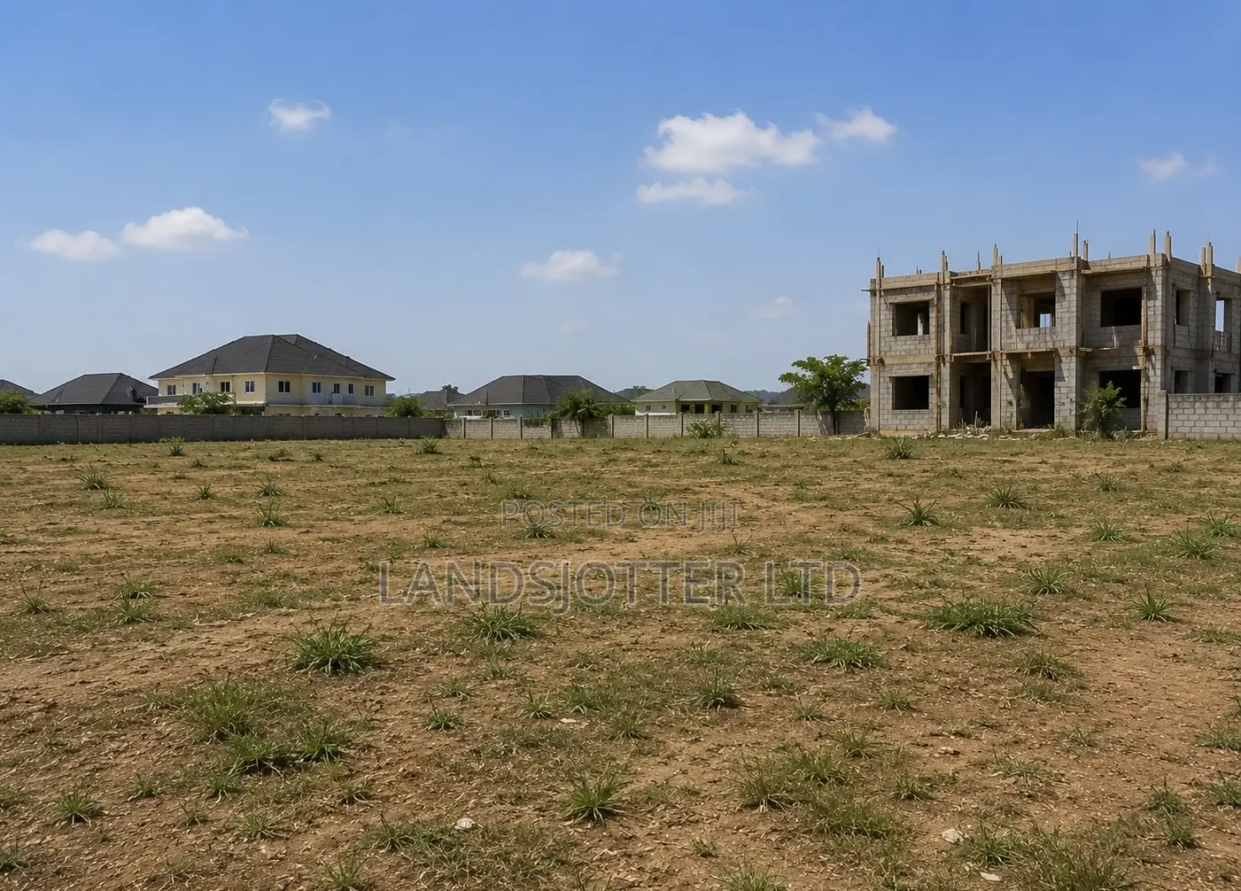 750sqm Land for 2bedrooms Blocks of Apartments HUTU ABUJA in Lugbe District