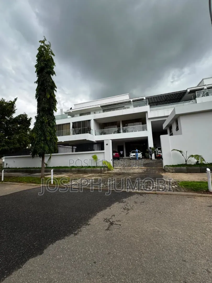 4bdrm Townhouse / Terrace in Linear Apartments, Maitama for rent in Maitama
