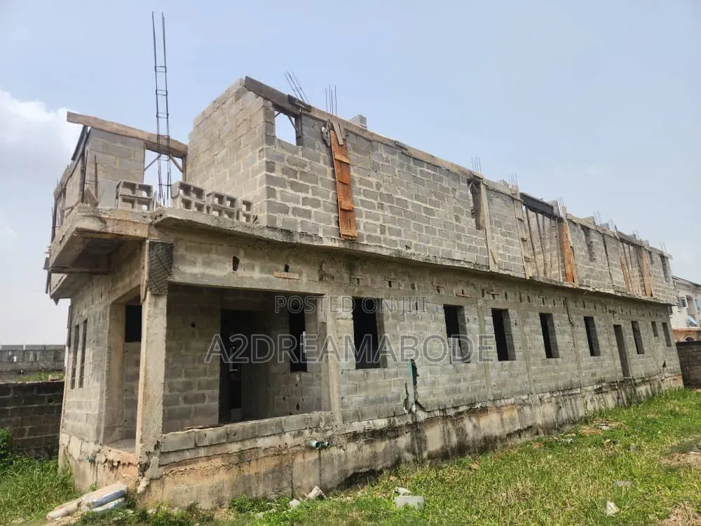 5bdrm Duplex in Opic, Isheri North for sale in Isheri North