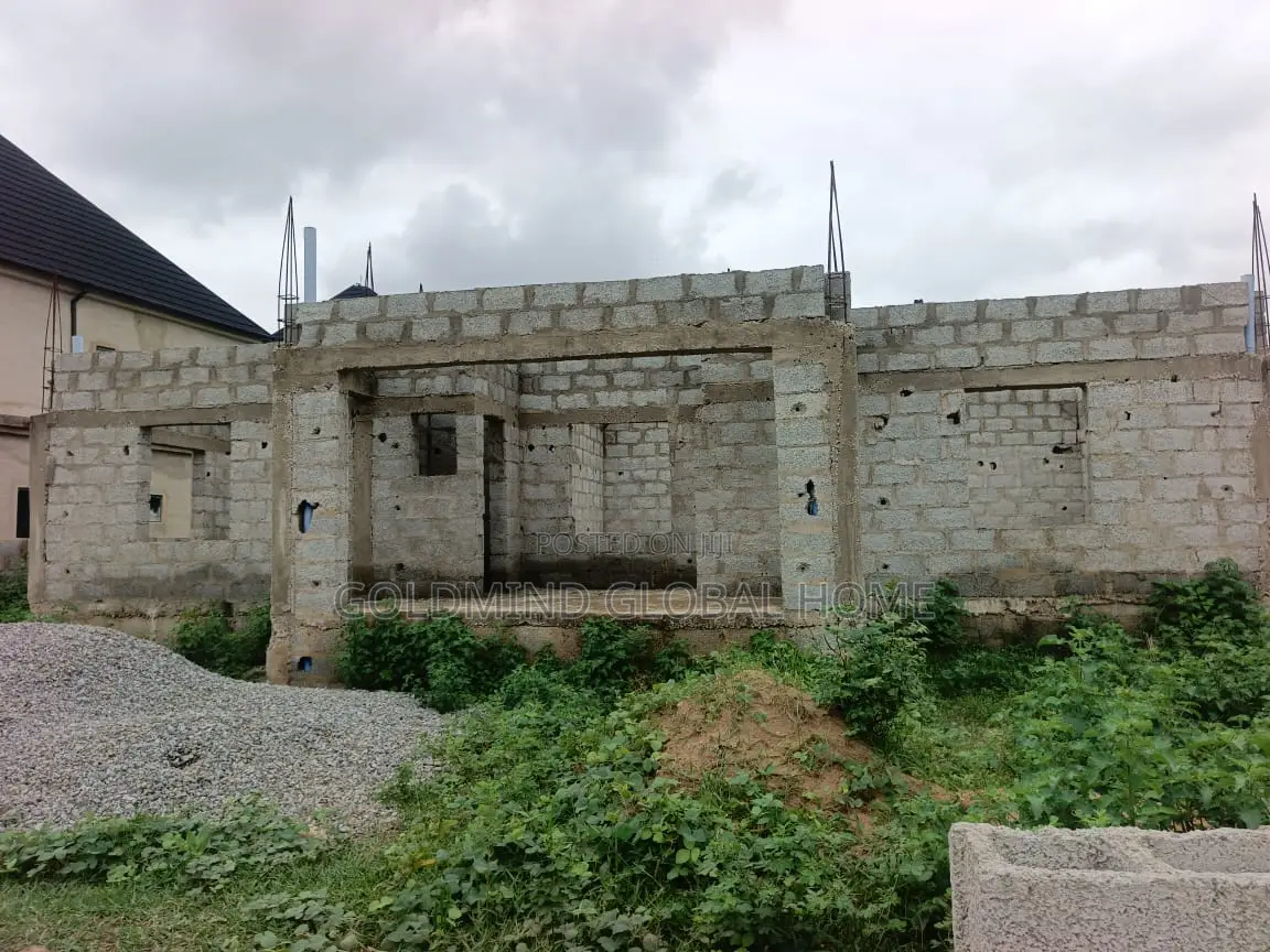 5bdrm Duplex in Seman Estate, Sabon Lugbe for sale in Sabon Lugbe