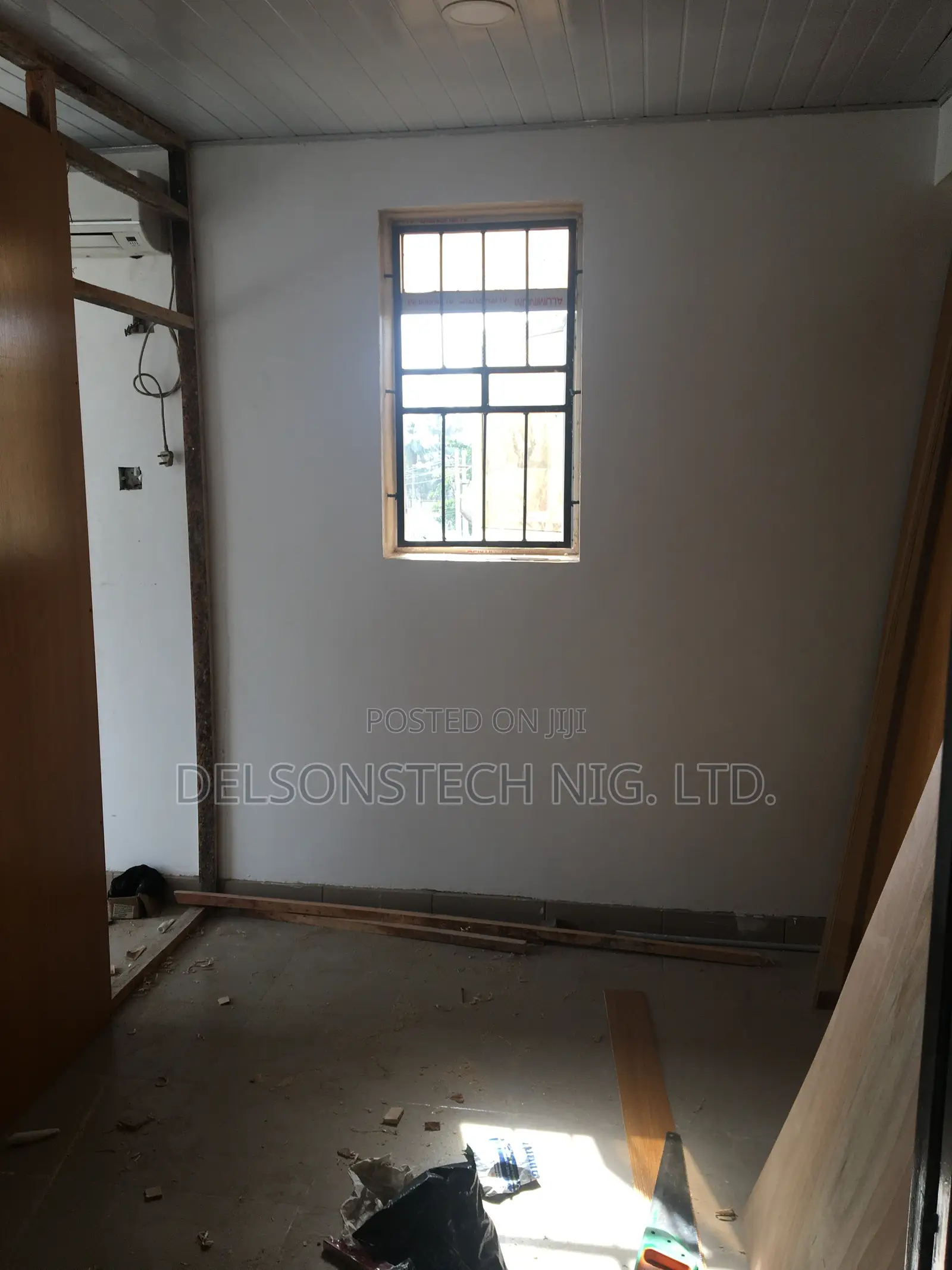 Shop for Rent in Saka Tinubu