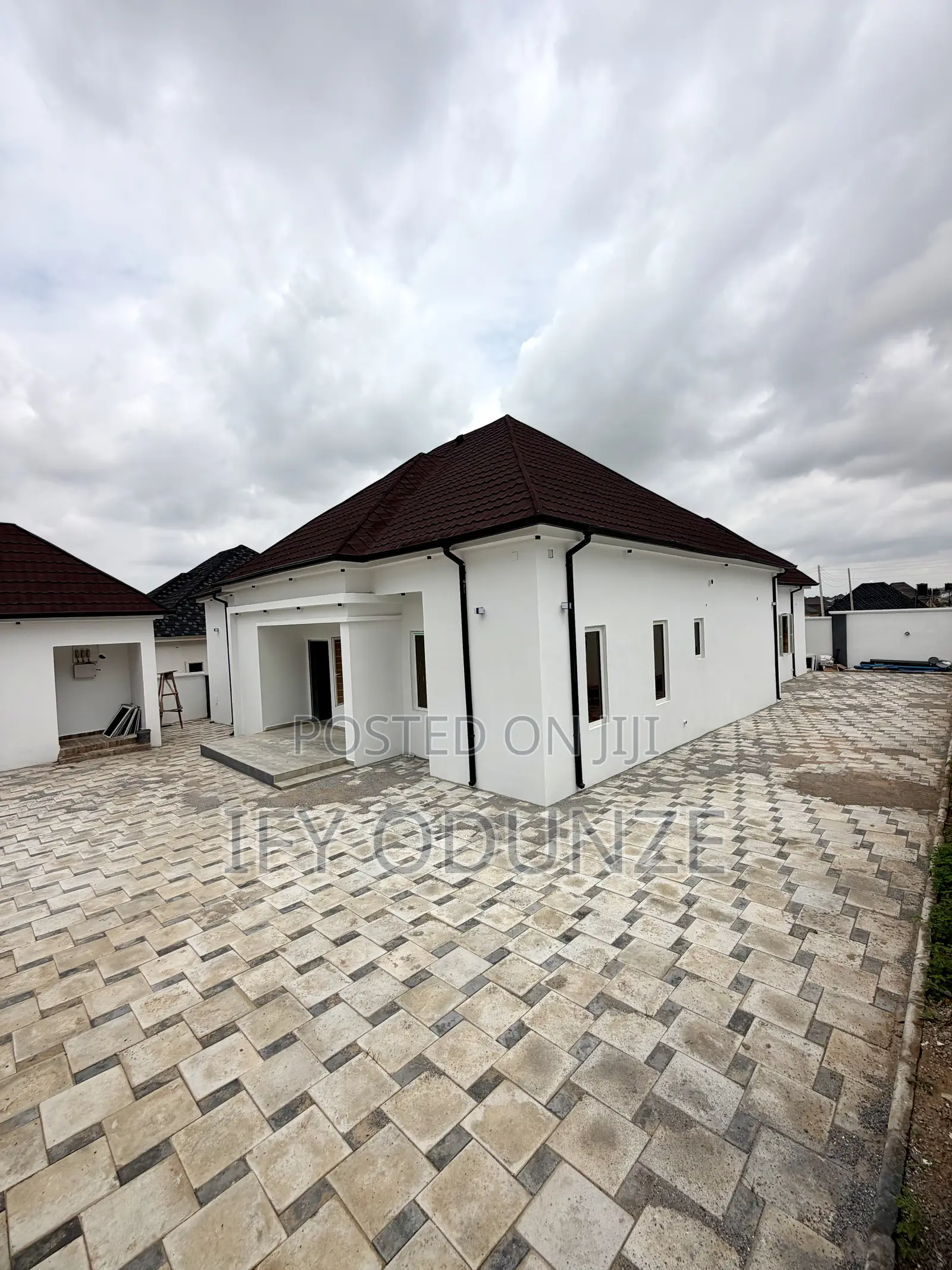 3bdrm Bungalow in Efab, Karsana for sale in Karsana