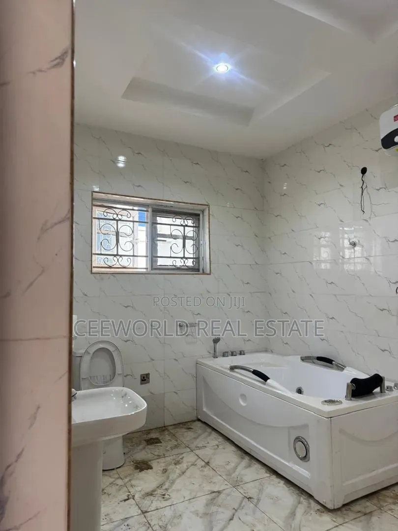 4bdrm Duplex in Idi Ape Iwo Road for rent in Iwo Road