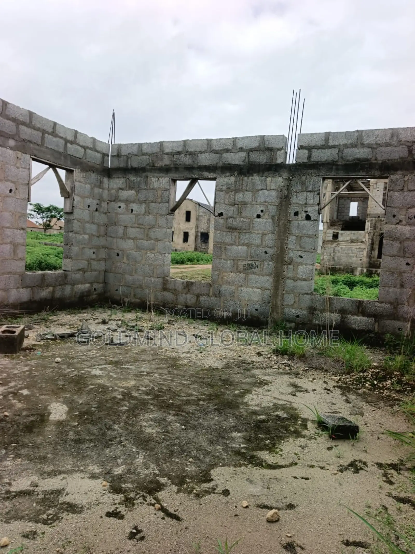 6bdrm Duplex in Goldmind Estate for sale in Sabon Lugbe