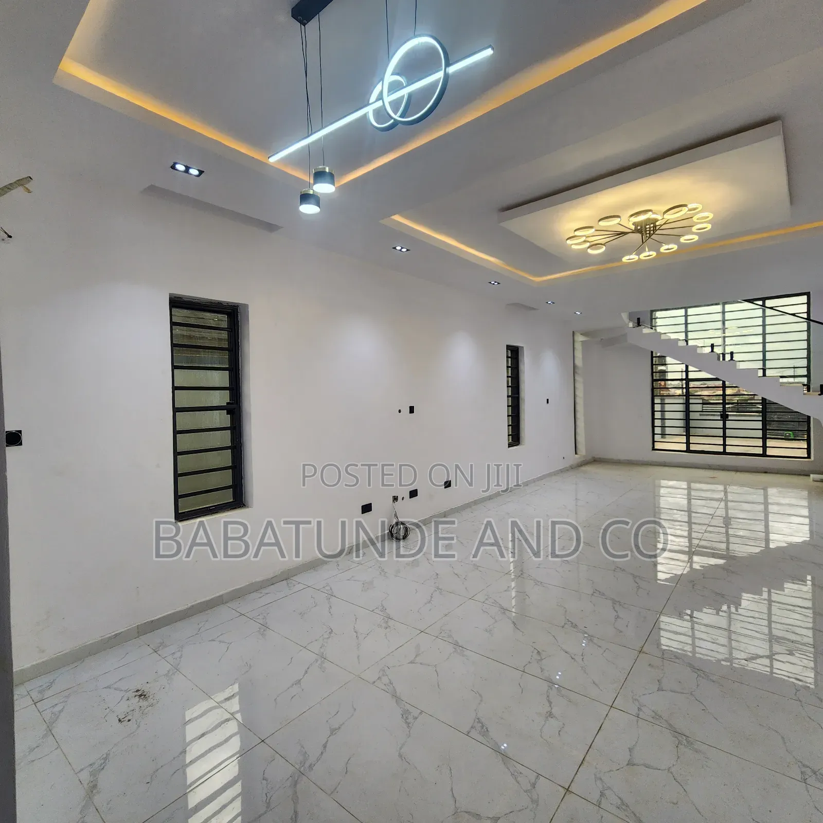 4bdrm Duplex in Akobo for sale in Akobo