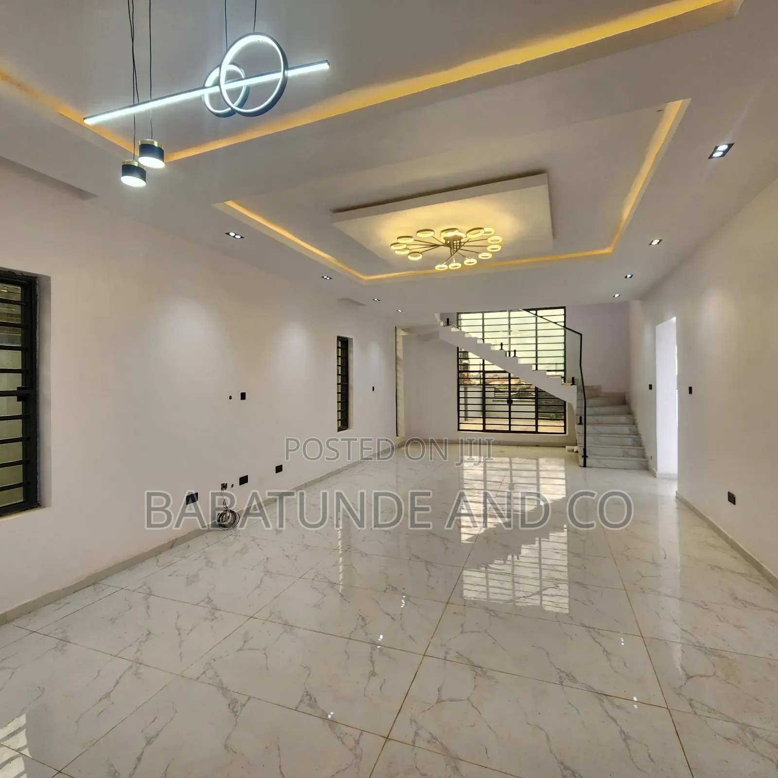 4bdrm Duplex in Akobo for sale in Akobo