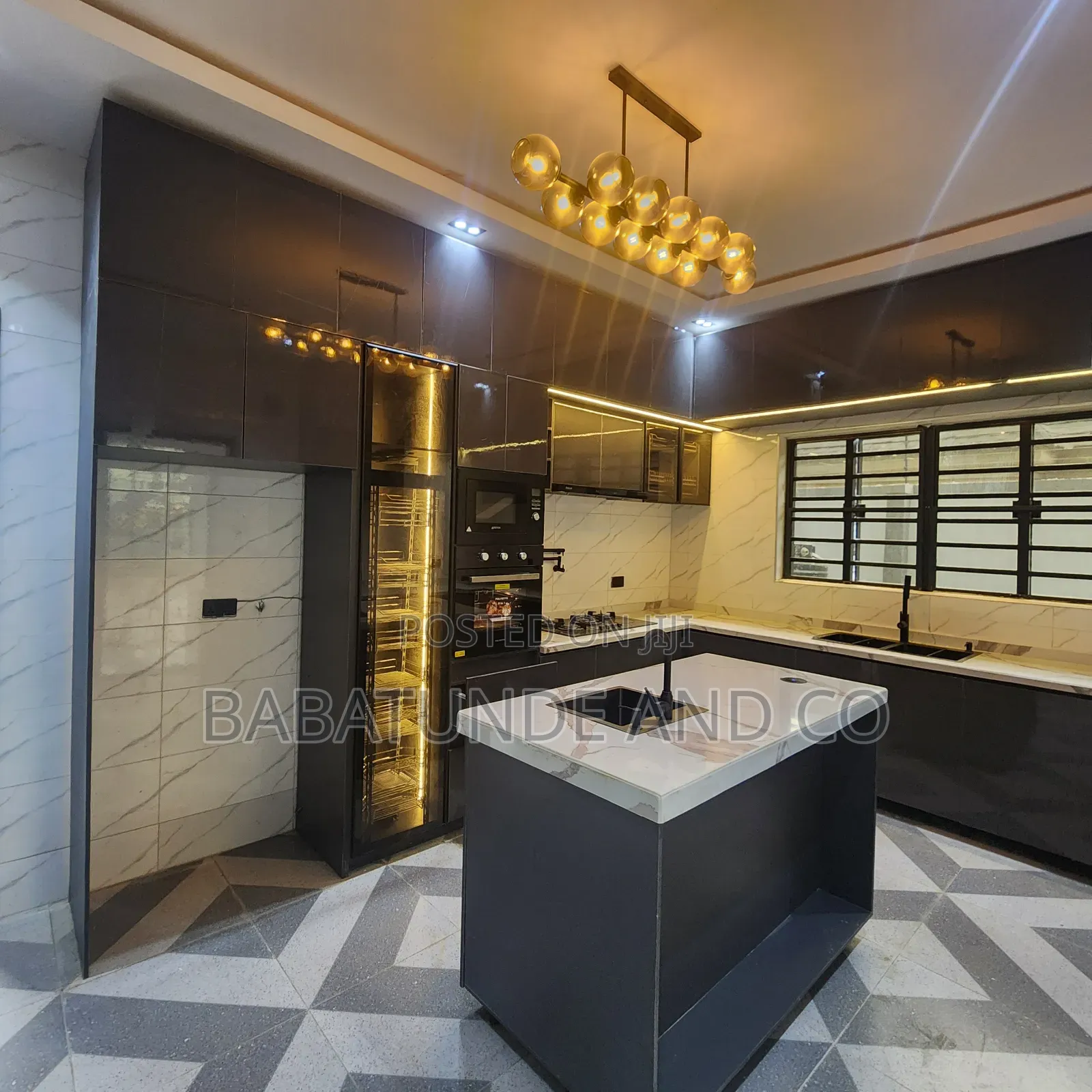 4bdrm Duplex in Akobo for sale in Akobo