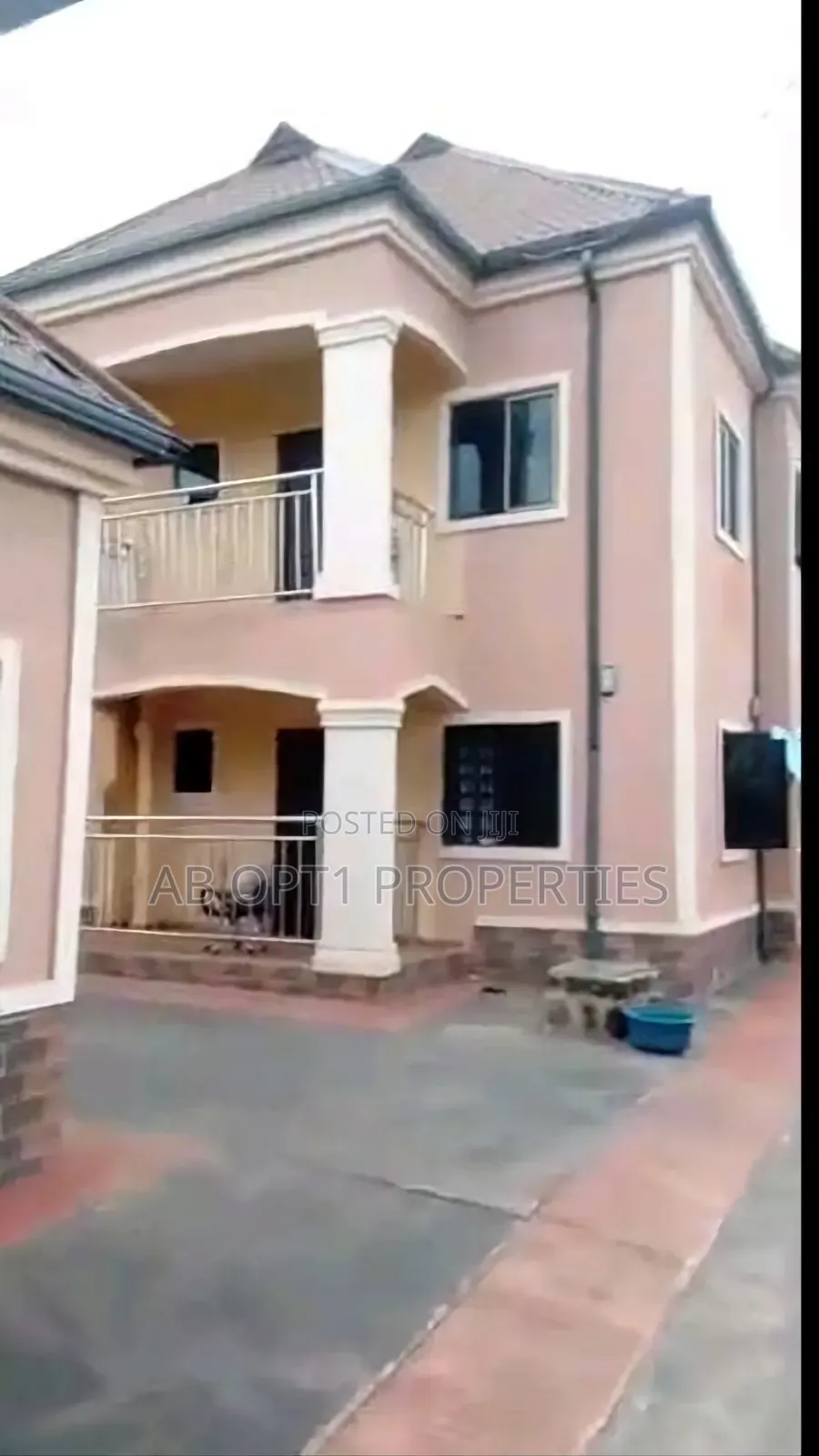 2bdrm Block of Flats in Ogheghe, Sapele Road, Benin City for sale in Benin City
