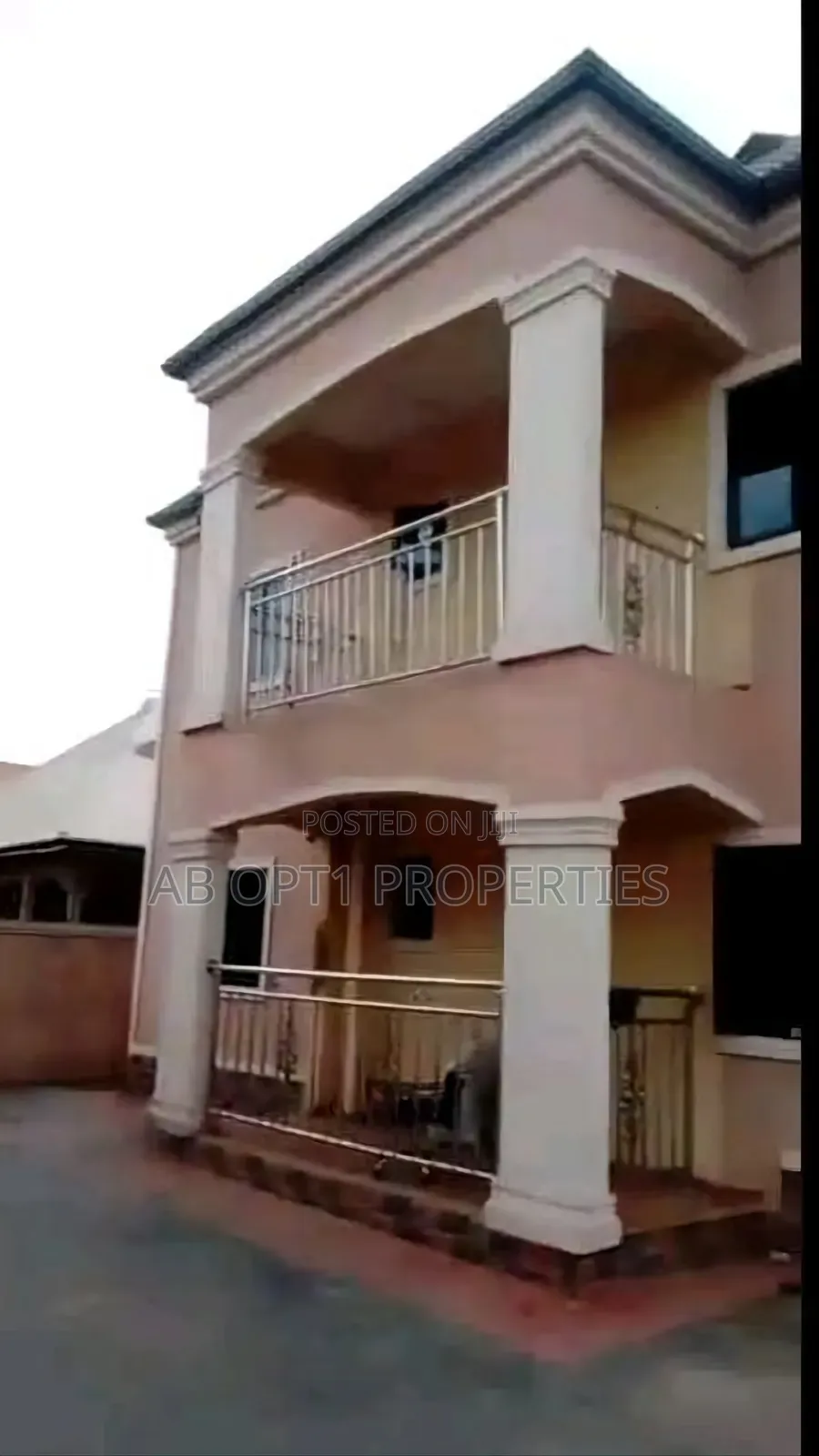 2bdrm Block of Flats in Ogheghe, Sapele Road, Benin City for sale in Benin City