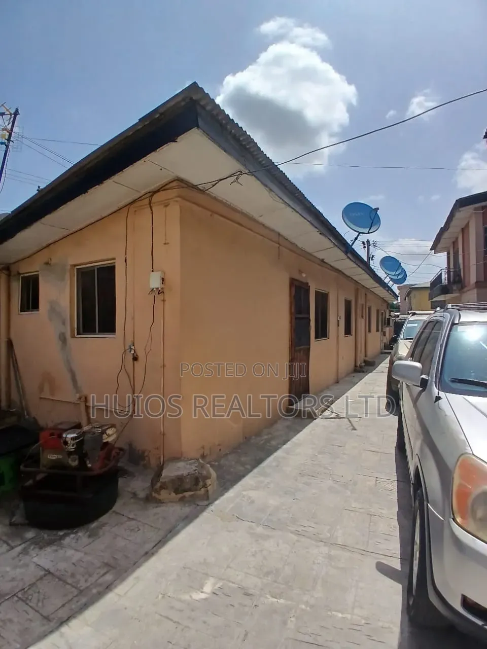 16bdrm Block of Flats in Ago Palace for sale in Ago Palace