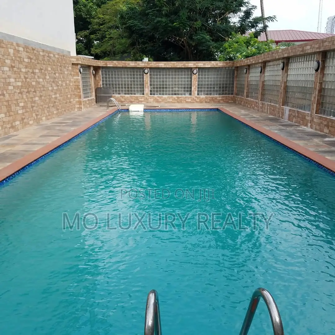 4 Bedroom Terrace Residential and Commercial Use in Victoria Island