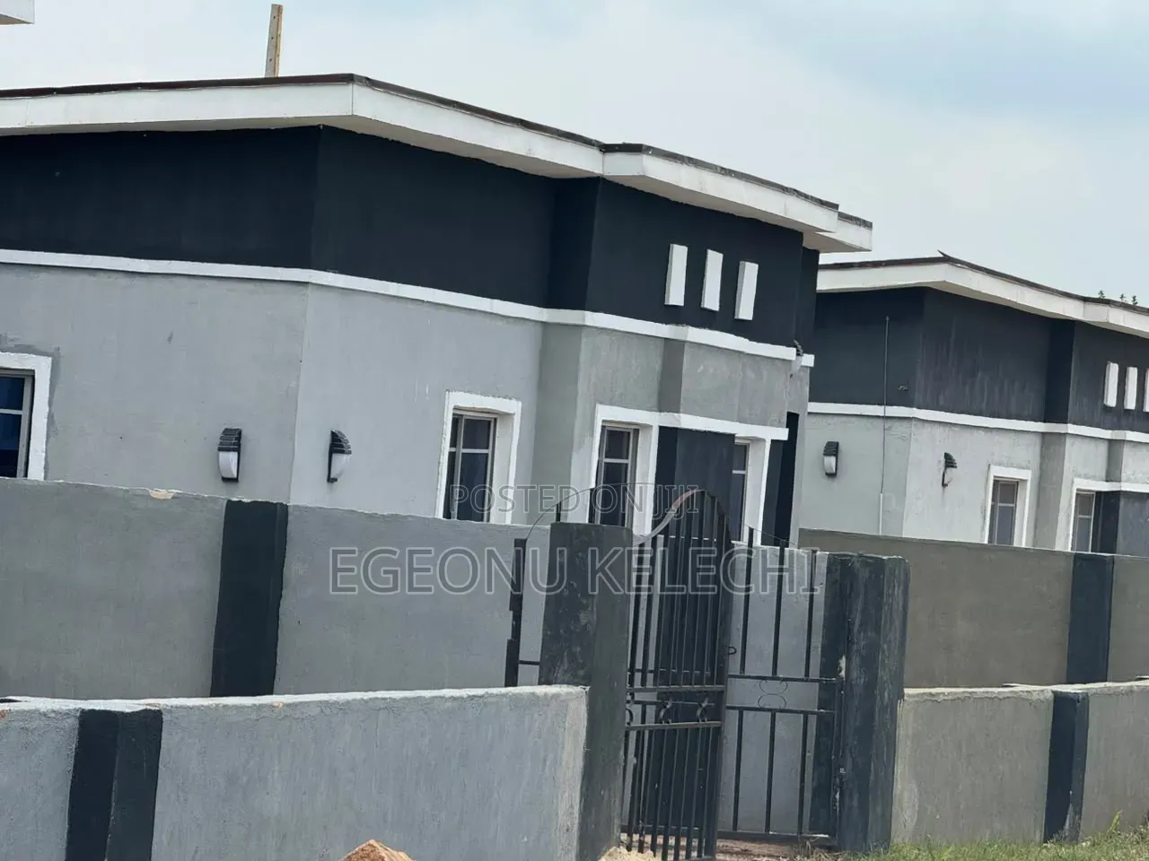 3bdrm Bungalow in Obafemi-Owode for sale in Obafemi-Owode
