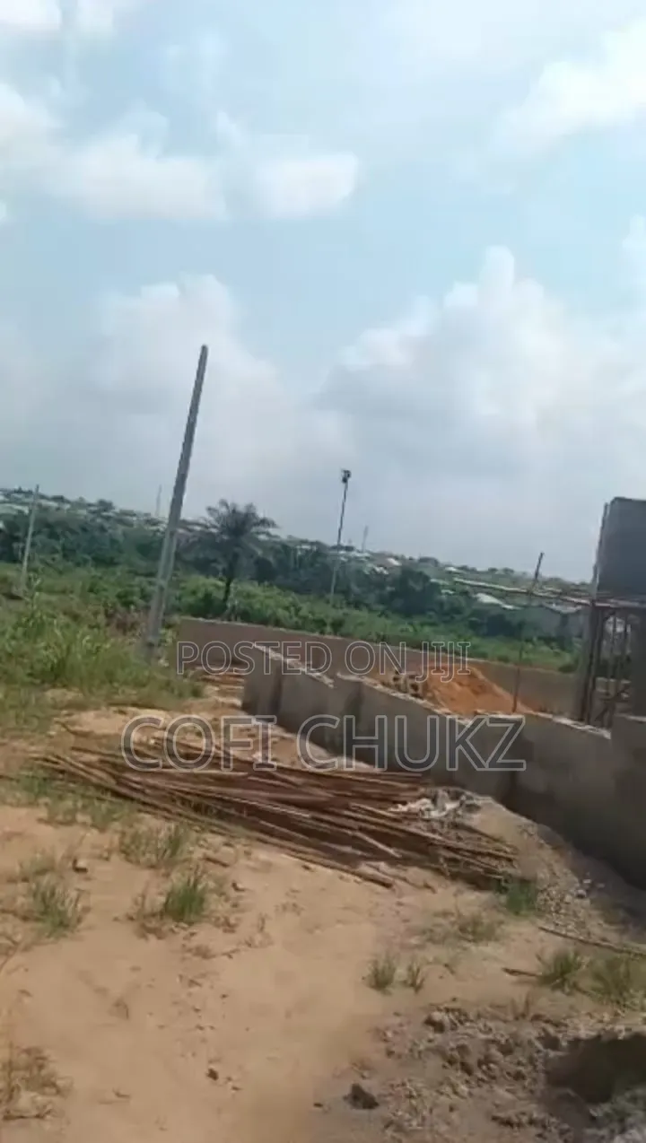 Land in Mowe-Ofada in Obafemi-Owode