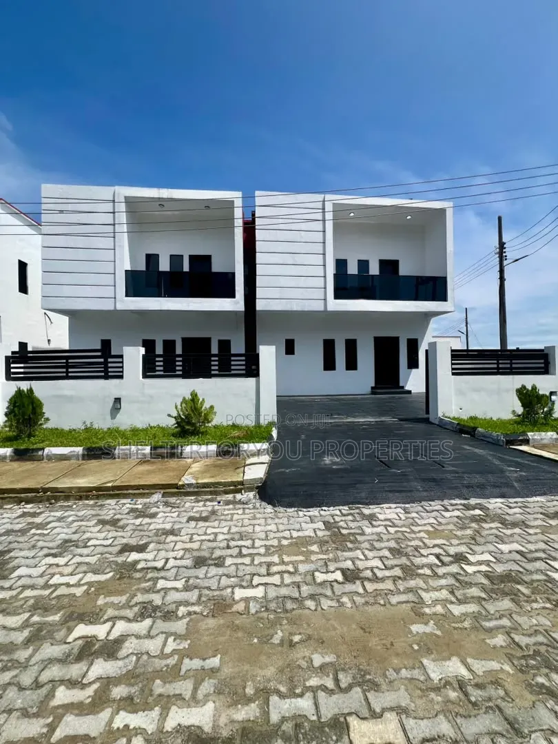 4bdrm Duplex in Off Lekki-Epe Expressway for sale in Off Lekki-Epe Expressway