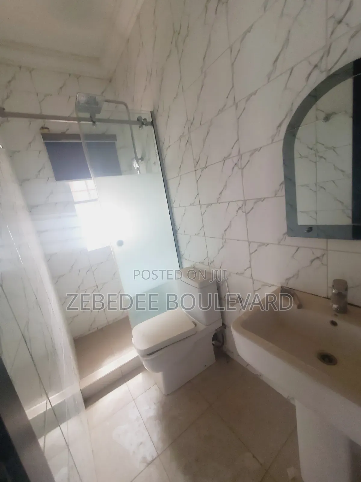3bdrm Block of Flats in Durumi for rent in Durumi