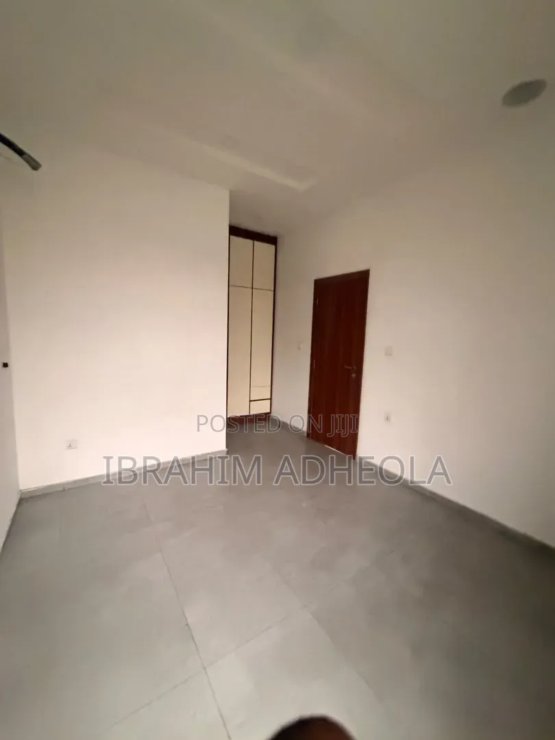 5bdrm Duplex in Lekki Phase1 for rent in Lekki Phase 1