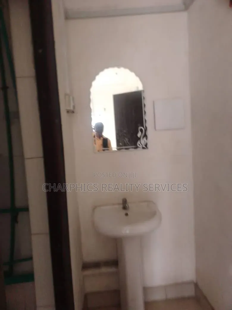 2bdrm Apartment in Osapa london for rent in Osapa london