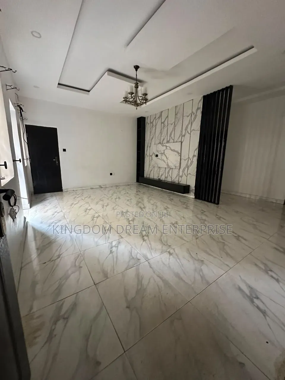 3bdrm Apartment in Yaba, Alagomeji for rent in Alagomeji