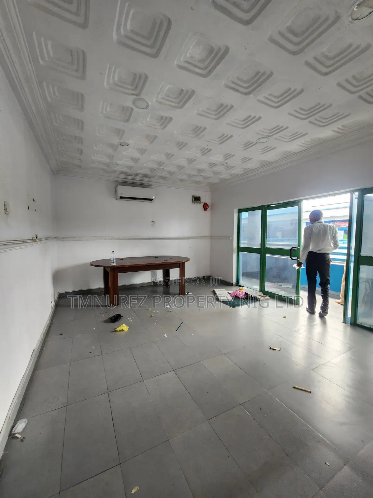 Office Shop Space for Rent at Chevron in Chevron