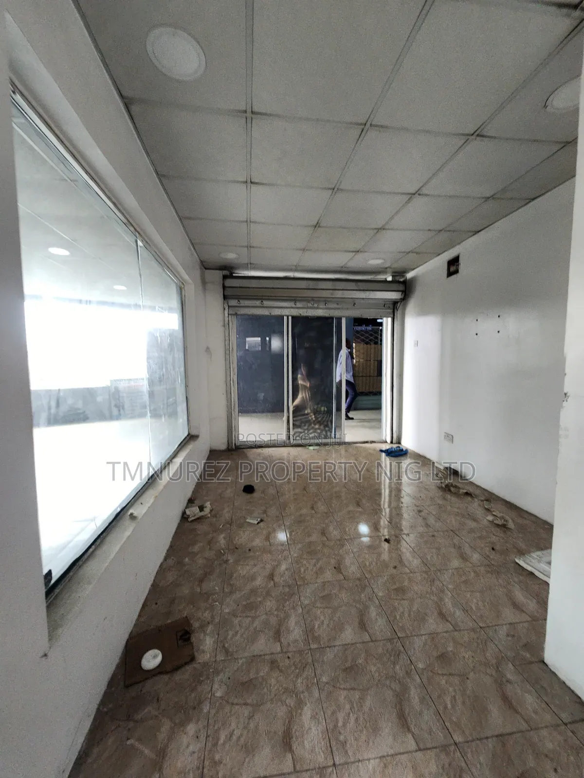Shop/Office Space for Rent Jakande in Jakande