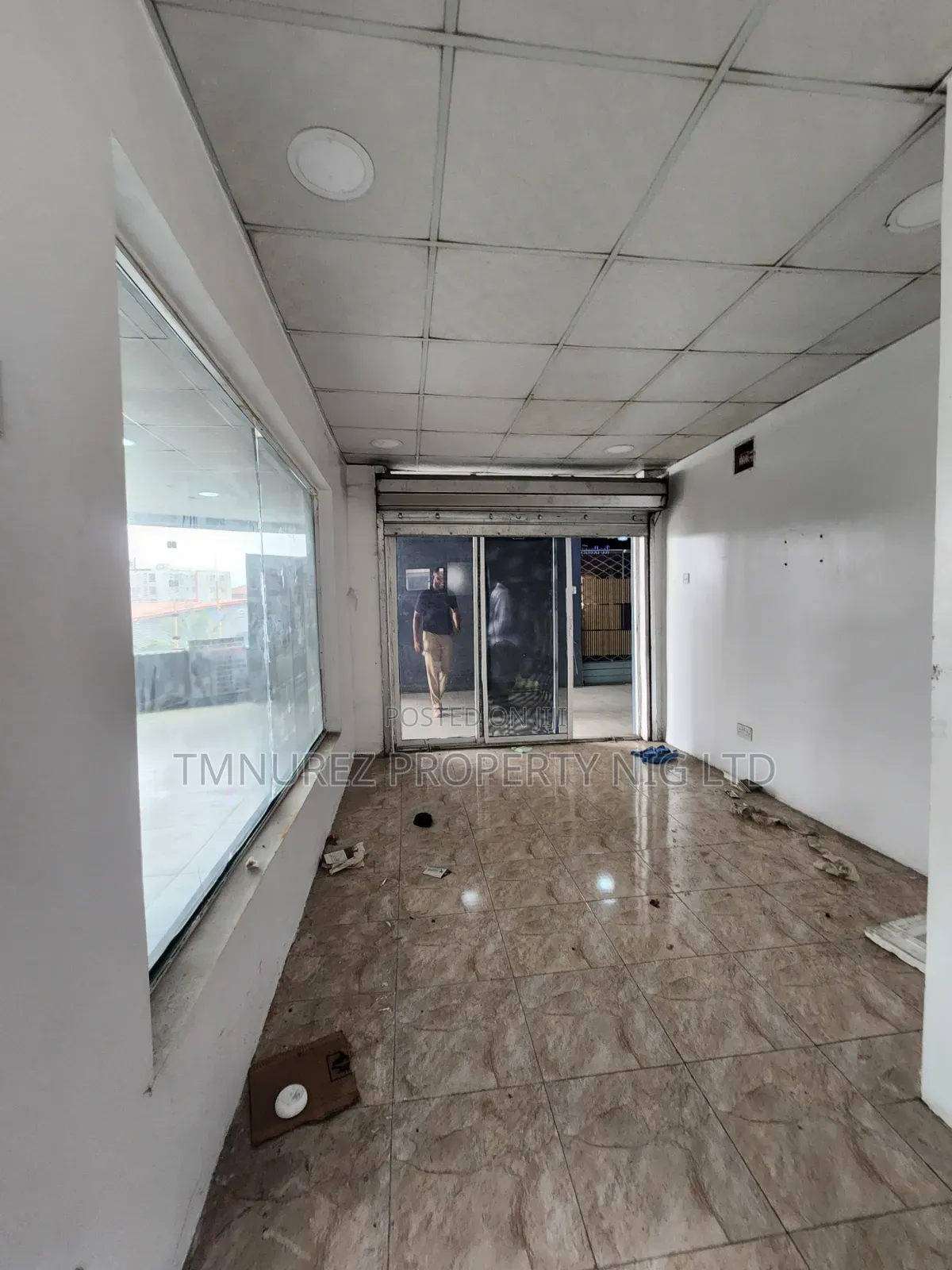 Shop/Office Space for Rent Jakande in Jakande