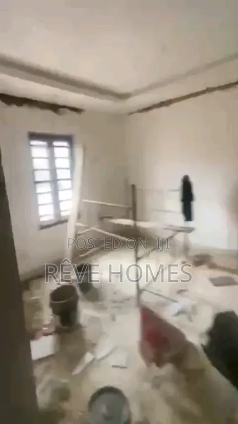 2bdrm Block of Flats in Soluyi for rent in Soluyi