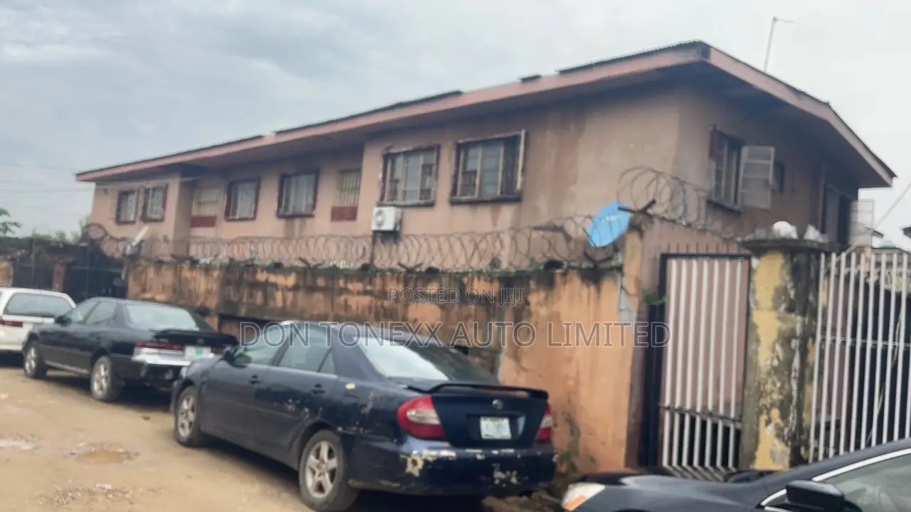 Furnished 5bdrm Duplex in Community Road, Akoka for sale in Akoka