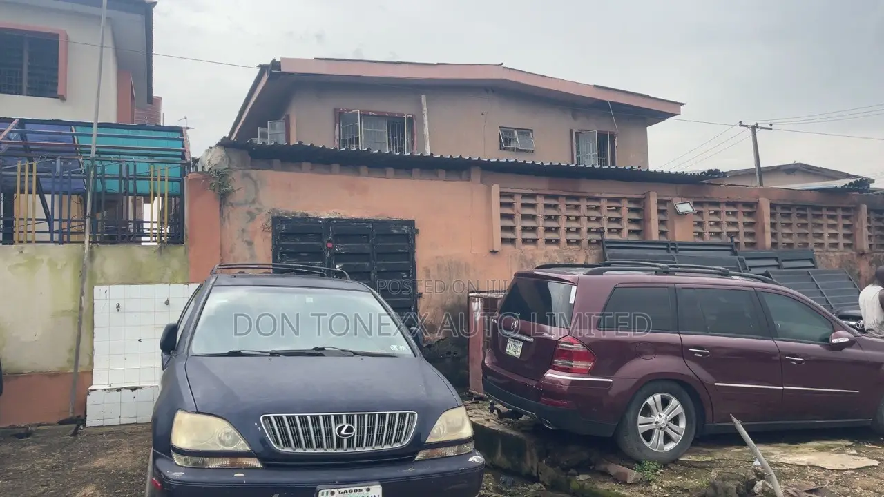 Furnished 5bdrm Duplex in Community Road, Akoka for sale in Akoka