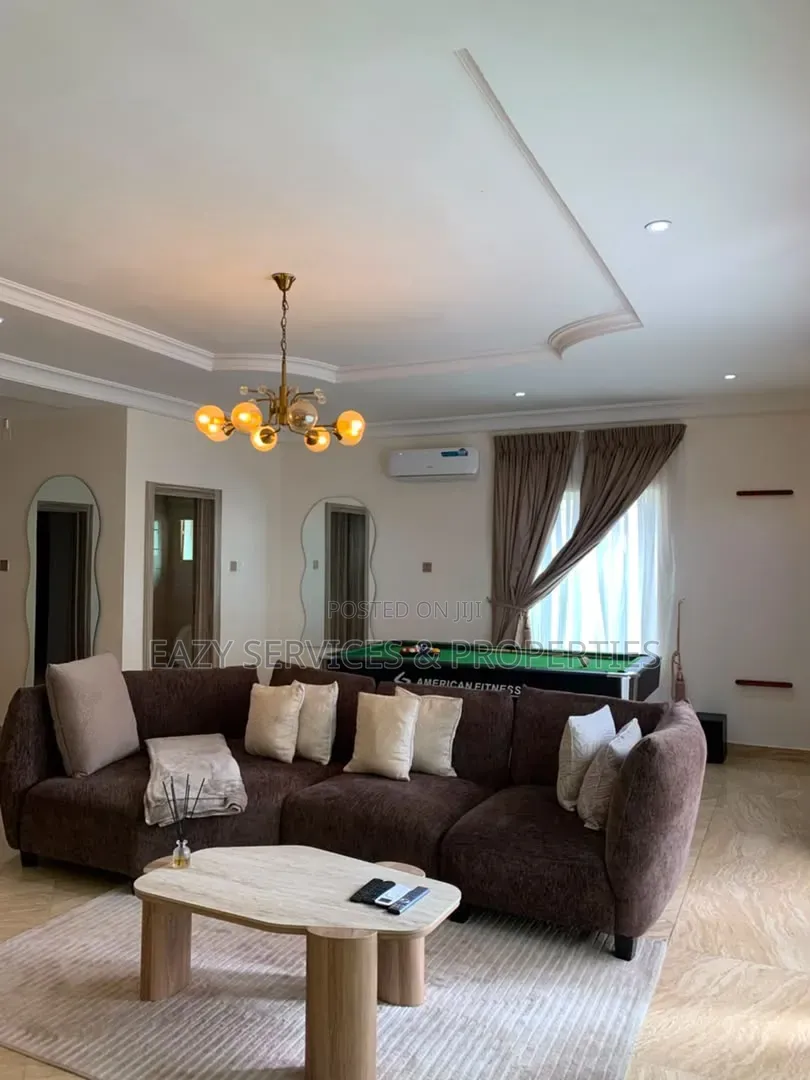 Furnished 3bdrm Apartment in Parkview Estate for rent in Parkview Estate