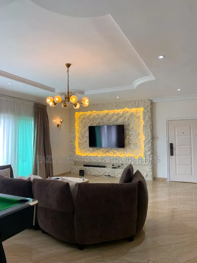 Furnished 3bdrm Apartment in Parkview Estate for rent in Parkview Estate