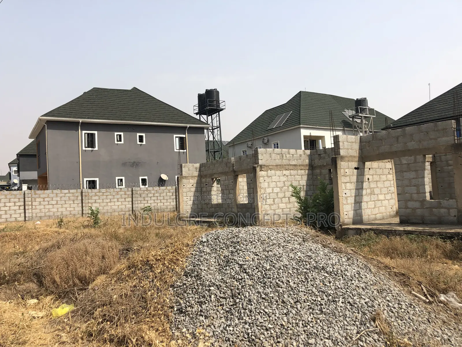 3bdrm Duplex in Leisure Court, Sabon Lugbe for sale in Sabon Lugbe