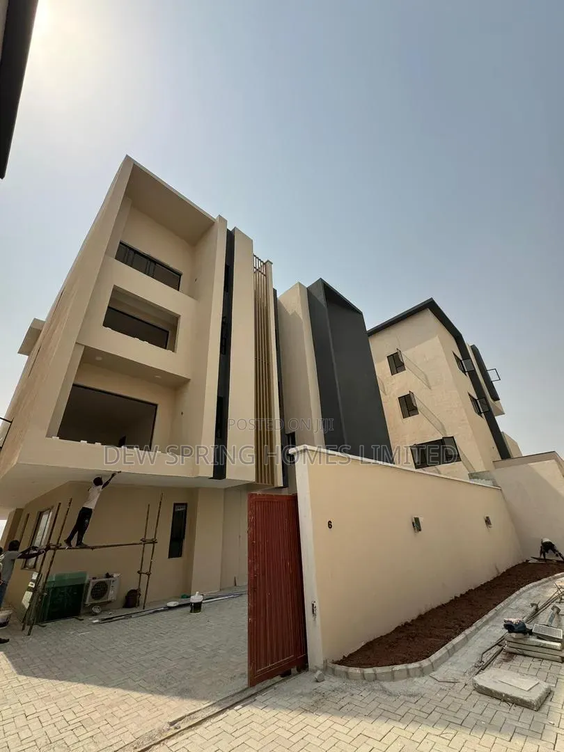 6bdrm House in Banana Island for sale in Banana Island