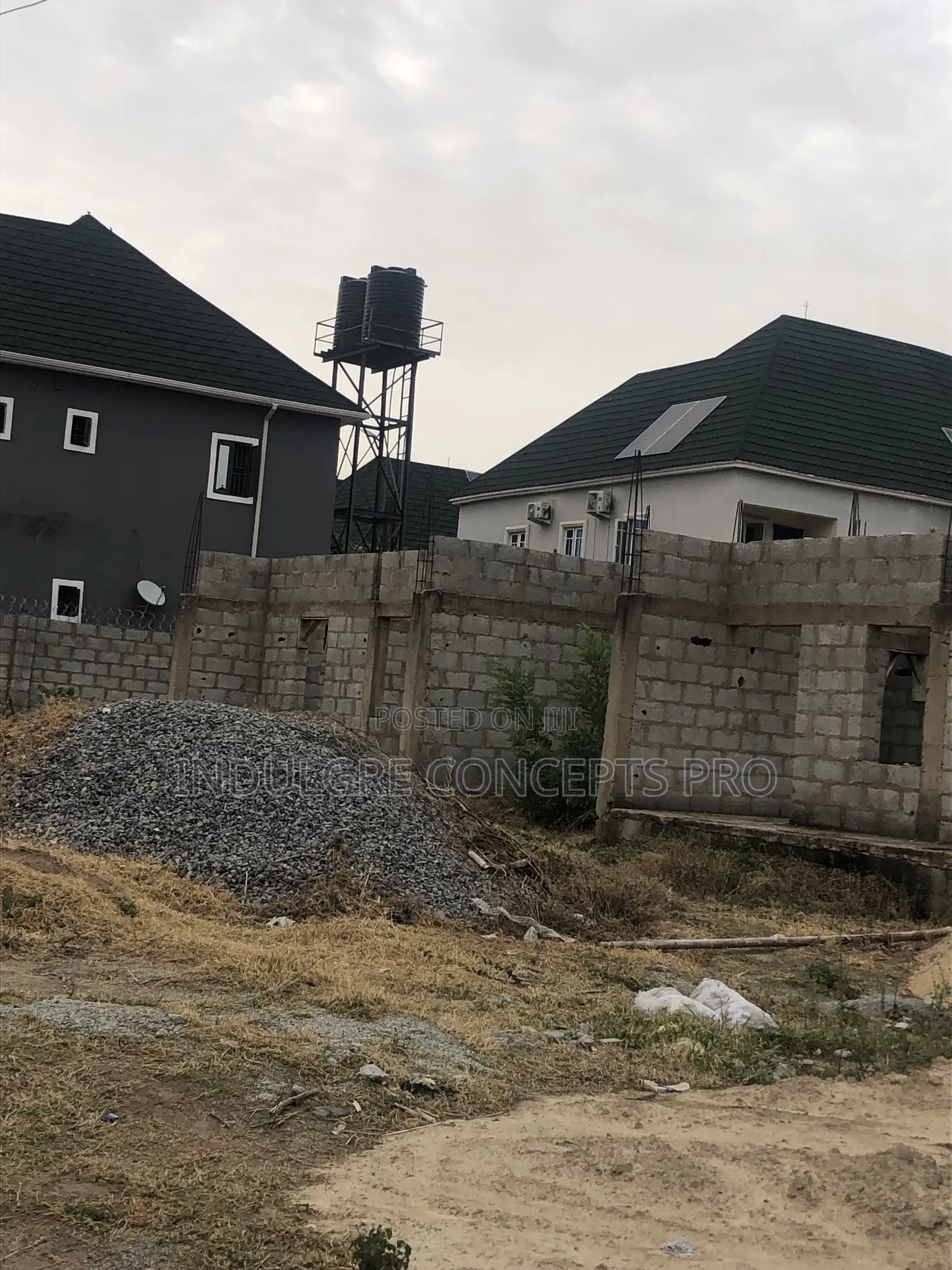 3bdrm Duplex in Leisure Court, Sabon Lugbe for sale in Sabon Lugbe
