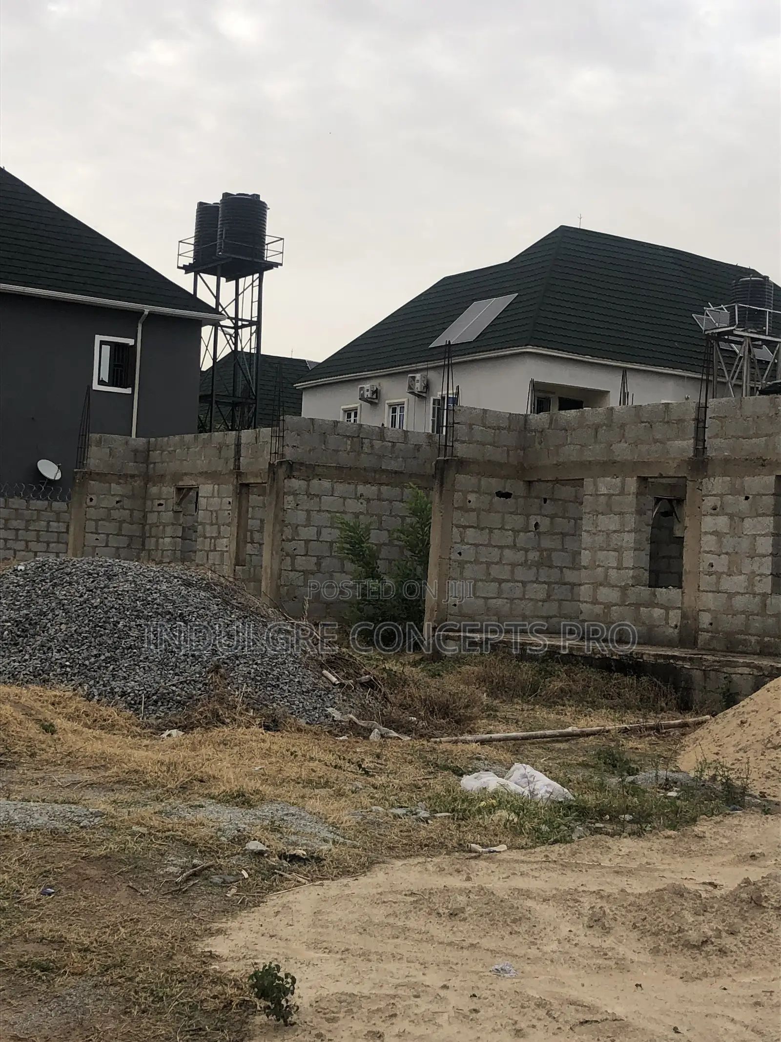 3bdrm Duplex in Leisure Court, Sabon Lugbe for sale in Sabon Lugbe